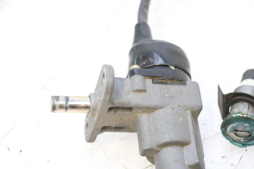 photo de SCHLOSSSATZ KEEWAY MATRIX RX9 125 (2006 - 2007) - Weitere Ansicht des Artikels
