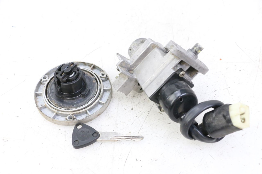 photo de SCHLOSSSATZ PEUGEOT SPEEDFIGHT 3 LC 2T 50 (2009 - 2015) - Zoom auf Gebrauchszustand