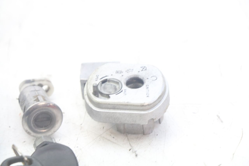 photo de SCHLOSSSATZ DOLPHIN PYGMY 1 (2020 - 2024) - Details der Befestigungspunkte