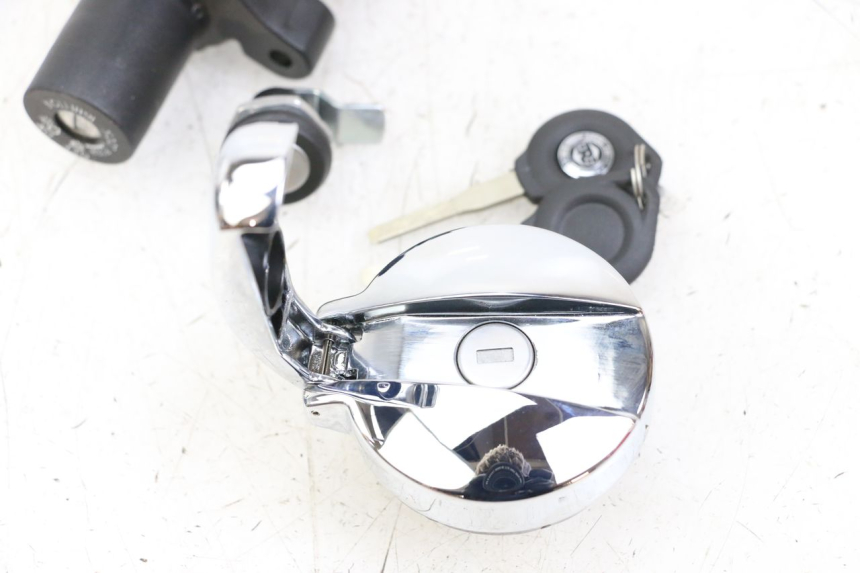 photo de SCHLOSSSATZ ROYAL ENFIELD CONTINENTAL GT 650 (2019 - 2024) - Gesamtansicht des Produkts