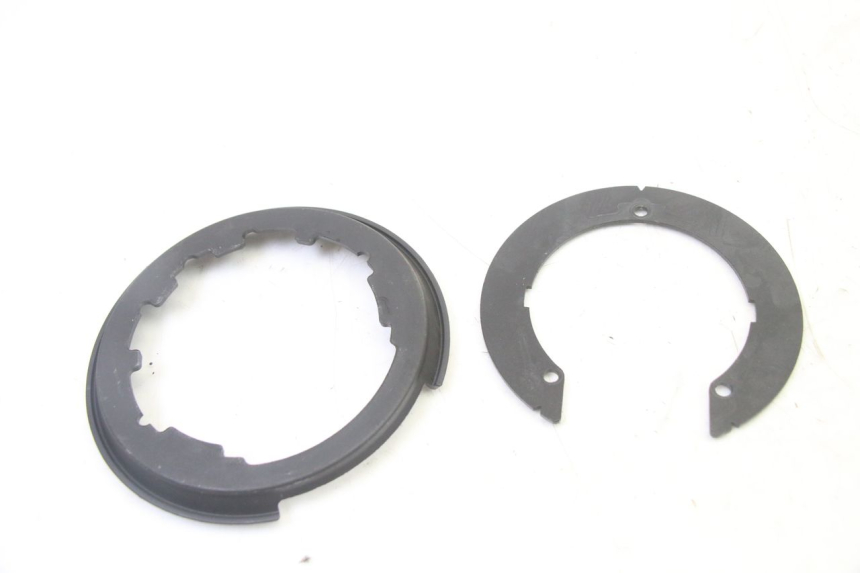 photo de SCHLOSSSATZ SUZUKI SV S 650 (2003 - 2009) - Fokus auf die Struktur