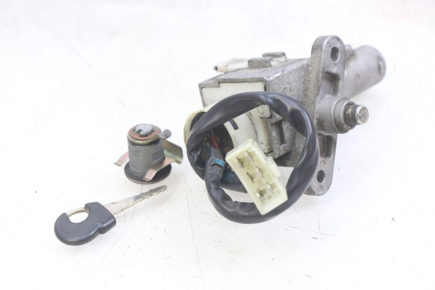 photo de SCHLOSS-SCHLÜSSEL-KIT NEIMAN SYM SYMPHONY 125 (2009 - 2015) - Zoom auf Gebrauchszustand