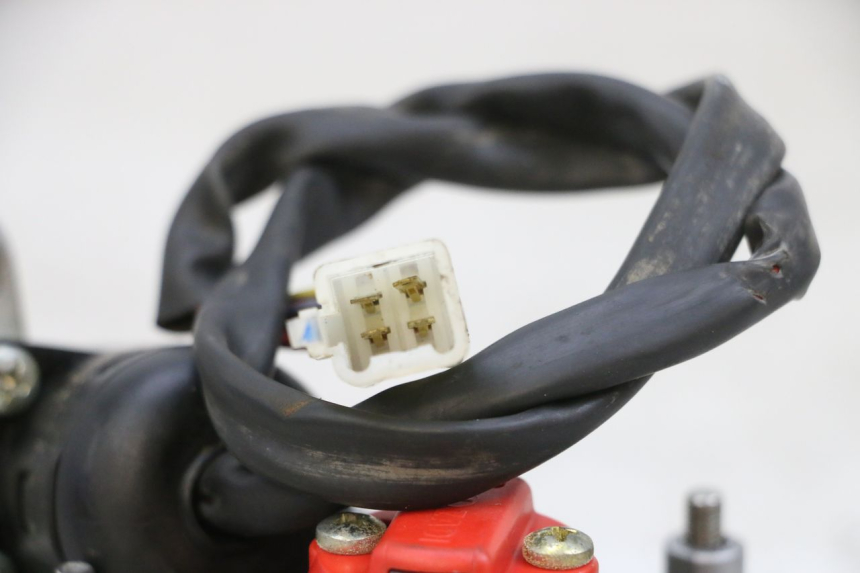 photo de SCHLOSSSATZ YAMAHA TZR 50 (2008 - 2016) - Zoom auf Gebrauchszustand