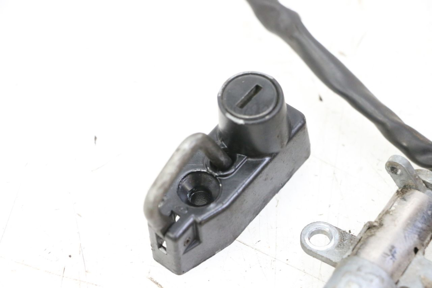 photo de SCHLOSSSATZ YAMAHA XV VIRAGO 535 (1988 - 2004) - Geprüftes Gebrauchtteil