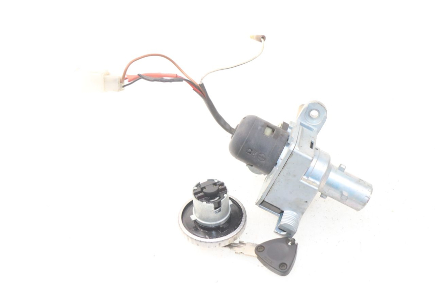 photo de SCHLOSSSATZ YAMAHA YP MAJESTY 125 (1998 - 2001) - Zoom auf Gebrauchszustand