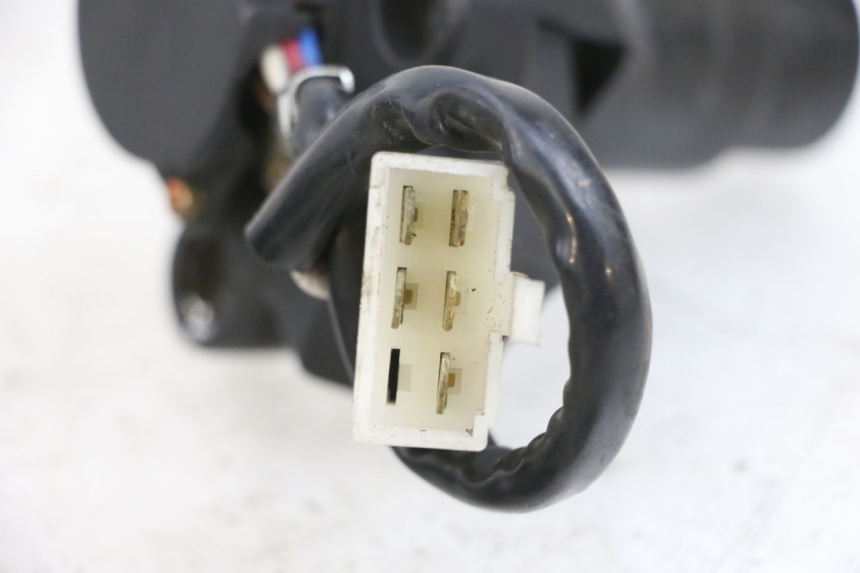 photo de SCHLOSSSATZ KAWASAKI ZR 7 750 (1999 - 2004) - Oberflächenzustand und Material