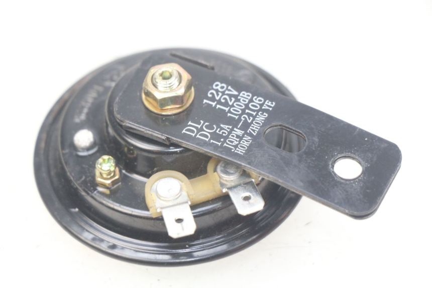 photo de KLAXON PEUGEOT KISBEE 4T 50 (2018 - 2022) - Detailansicht des Bauteils