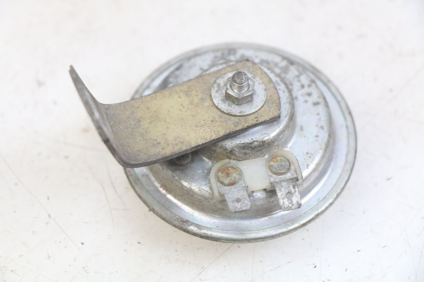 photo de KLAXON PEUGEOT XP6 50 (2006 - 2011) - Detailansicht des Bauteils