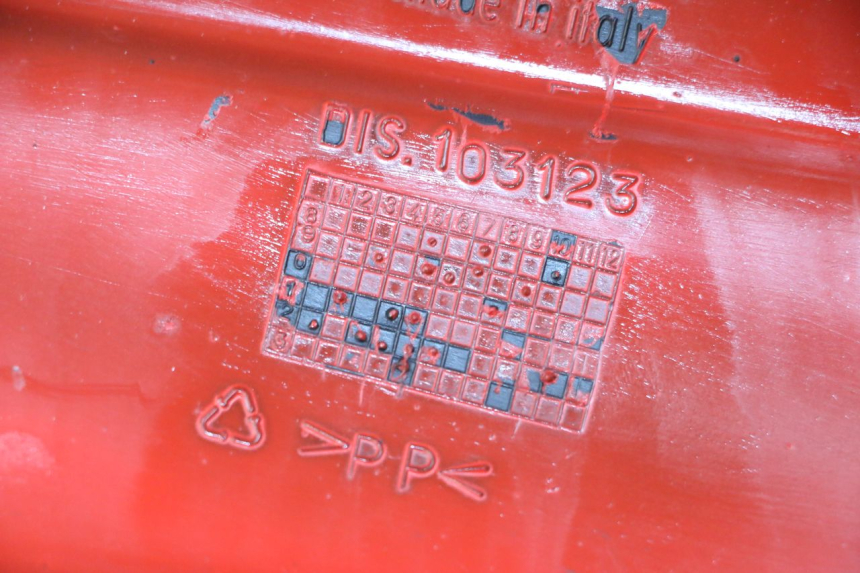 photo de HINTERRADABDECKUNG APRILIA RS 50 (1999 - 2005) - Detailansicht des Bauteils