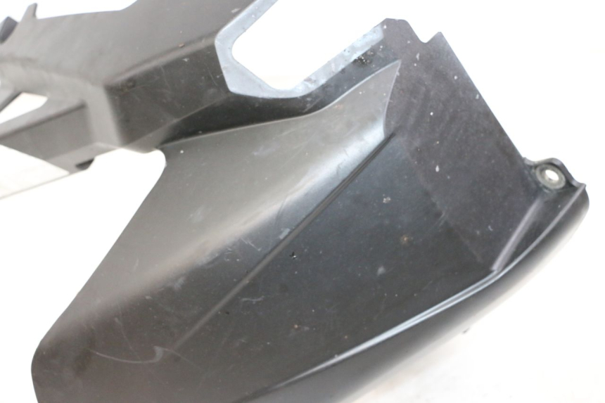 photo de HINTERRADABDECKUNG SUZUKI GSR 750 (2011 - 2017) - Detailansicht des Bauteils