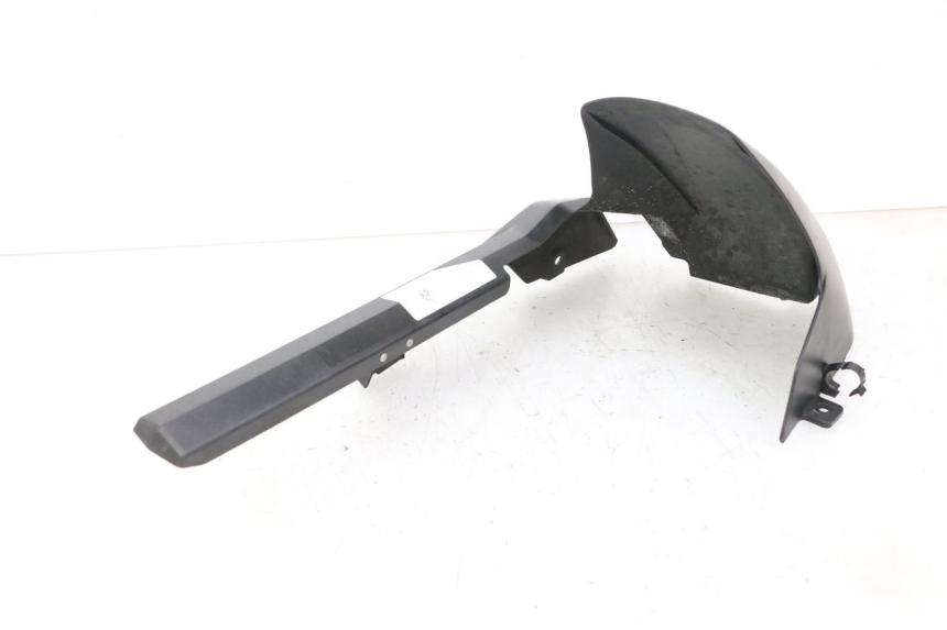 photo de HINTERRADABDECKUNG SUZUKI GSR 750 (2011 - 2017) - Alternative Perspektive