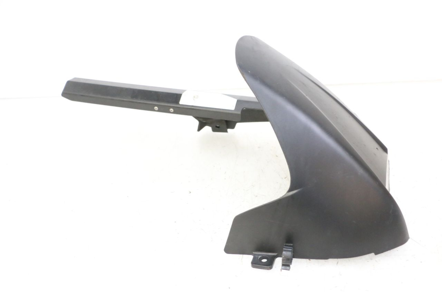 photo de HINTERRADABDECKUNG SUZUKI GSR 750 (2011 - 2017) - Technische Nahaufnahme