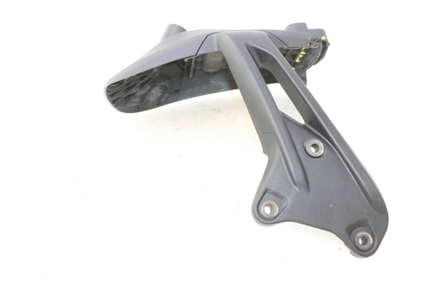 photo de HINTERRADABDECKUNG PIAGGIO MP3 HPE 530 (2022 - 2026) - Technische Nahaufnahme