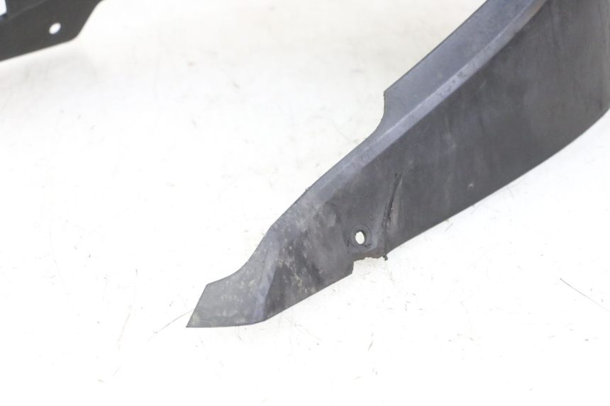 photo de HINTERRADABDECKUNG YAMAHA TZR 50 (2008 - 2016) - Details der Befestigungspunkte
