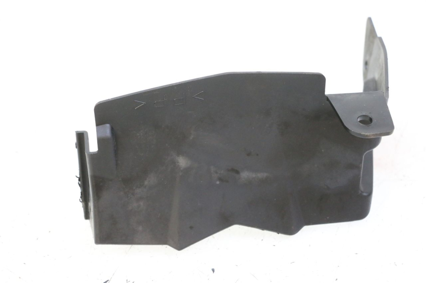 photo de HINTERRADABDECKUNG YAMAHA XJ6 600 (2008 - 2016) - Technische Nahaufnahme