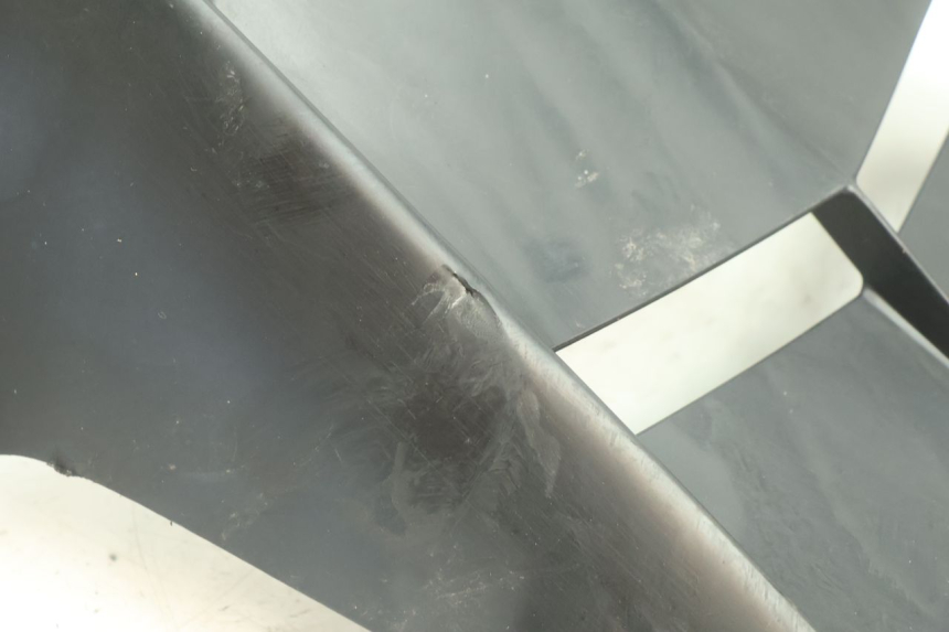 photo de HINTERRADABDECKUNG YAMAHA YZF R6 600 (2008 - 2009) - Zoom auf Gebrauchszustand