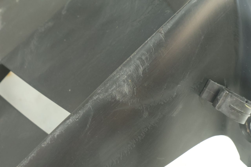photo de HINTERRADABDECKUNG YAMAHA YZF R6 600 (2008 - 2009) - Technische Nahaufnahme