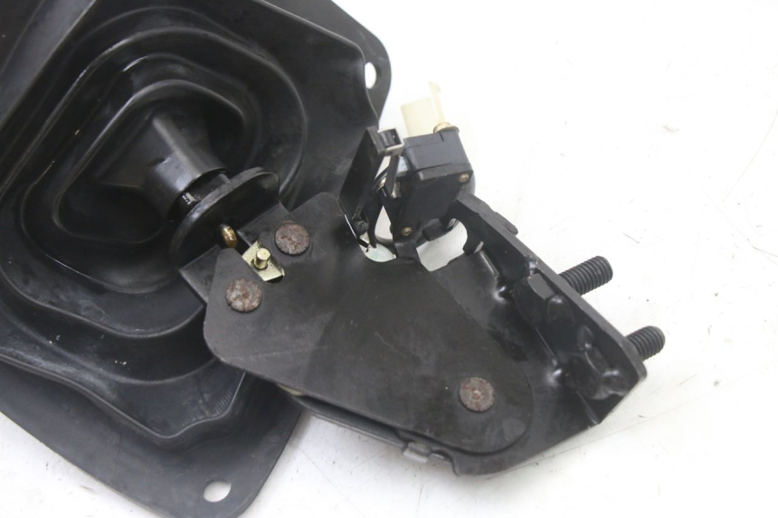 photo de BREMSHEBEL PARKEN KYMCO XCITING 500 (2007 - 2010) - Details der Befestigungspunkte