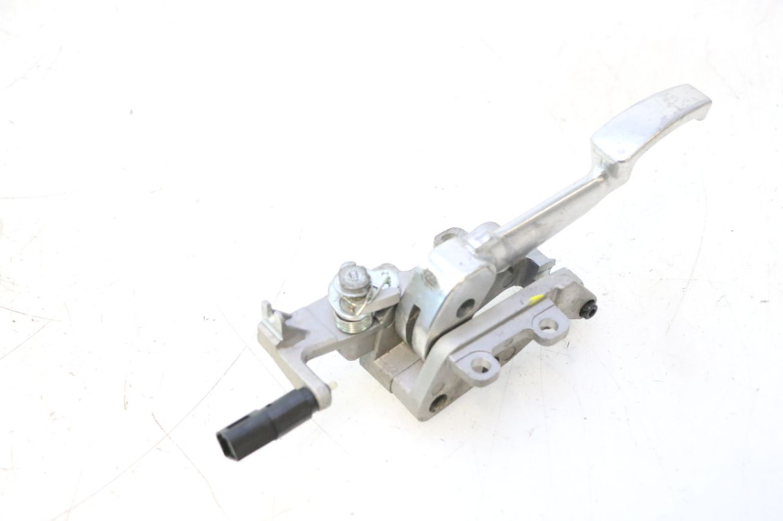 photo de BREMSHEBEL PARKEN PIAGGIO MP3 500 (2011 - 2015) - Details der Befestigungspunkte