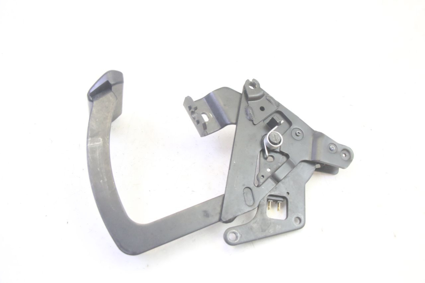 photo de BREMSHEBEL PARKEN YAMAHA TRICITY 300 (2020 - 2024) - Details der Befestigungspunkte