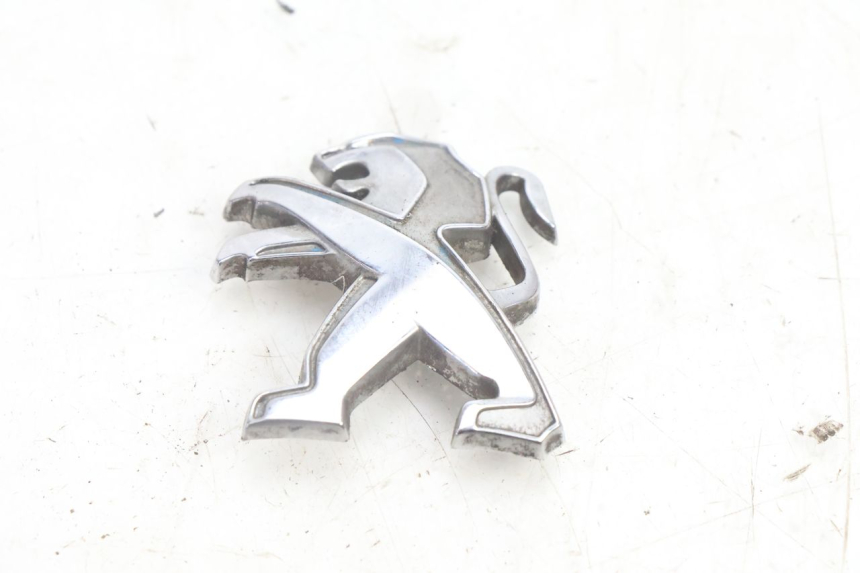 photo de MARKENLOGO PEUGEOT CITYSTAR 125 (2011 - 2017) - Zoom auf Gebrauchszustand