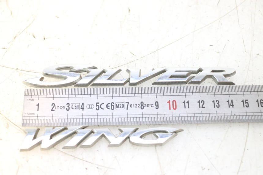 photo de MARKENLOGO HONDA FJS SILVER WING SILVERWING 400 (2005 - 2008) - Detailansicht des Bauteils