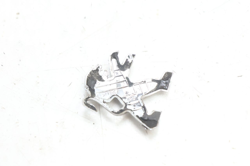 photo de LOGO MARKE PEUGEOT KISBEE 2T 50 (2010 - 2017) - Zoom auf Gebrauchszustand