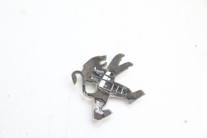 photo de MARKENLOGO PEUGEOT KISBEE 4T 50 (2018 - 2022) - Alternative Perspektive