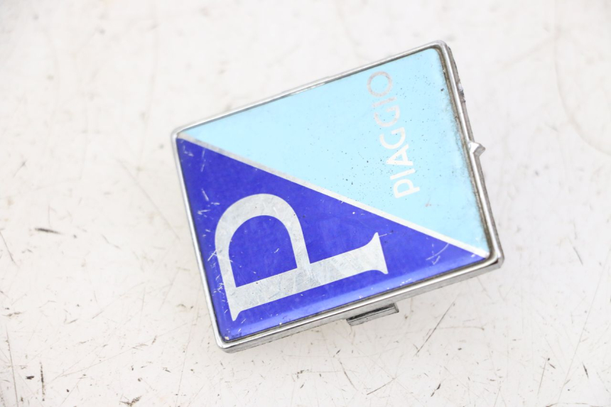 photo de MARKENLOGO PIAGGIO LXV 4T 50 (2009 - 2013) - Alternative Perspektive