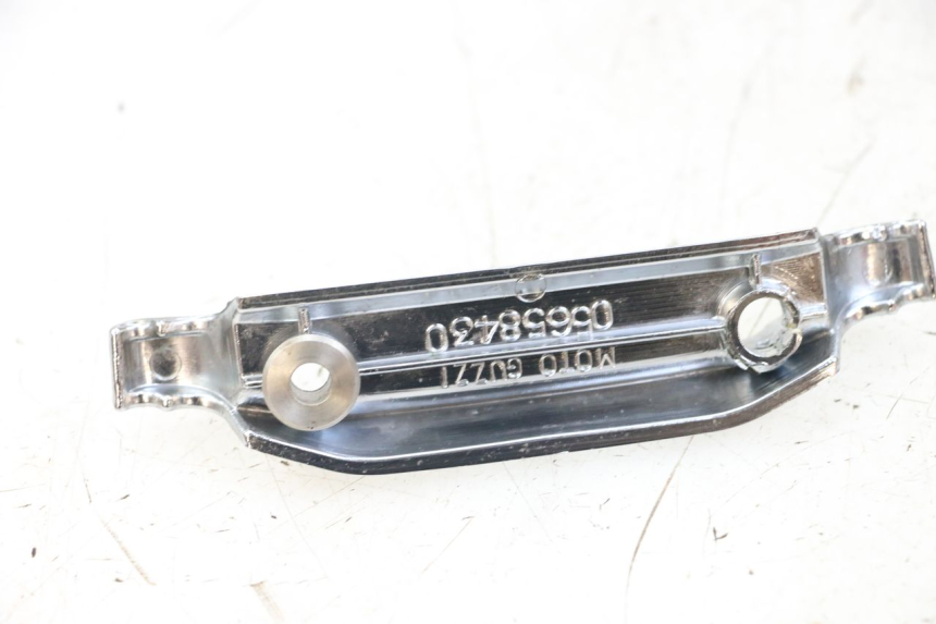 photo de MARKENLOGO MOTO GUZZI NORGE 8V GT 1200 (2011 - 2016) - Technische Nahaufnahme