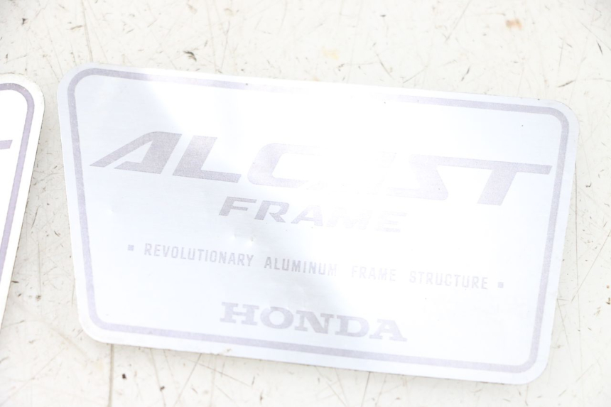 photo de MARKENLOGO HONDA NSR R 125 (1994 - 2003) - Technische Nahaufnahme