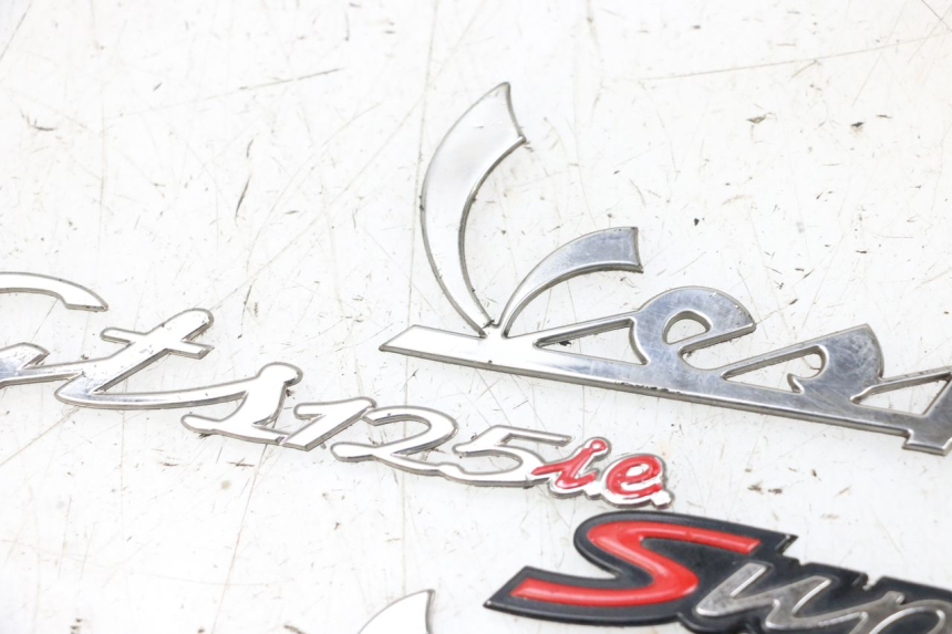 photo de MARKENLOGO PIAGGIO VESPA GTS SUPER IE 125 (2009 - 2016) - Gesamtansicht des Produkts