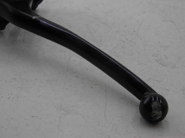 photo de HAUPTBREMSZYLINDER HINTEN HONDA FES PANTHEON 125 (2003 - 2007) - Alternative Perspektive