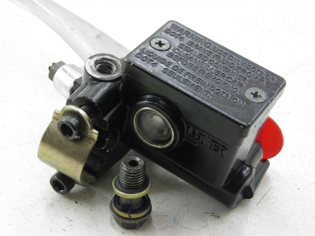 photo de BREMSPUMPE HINTEN JM MOTOR S-MAX 125 (2010 - 2014) - Details der Befestigungspunkte