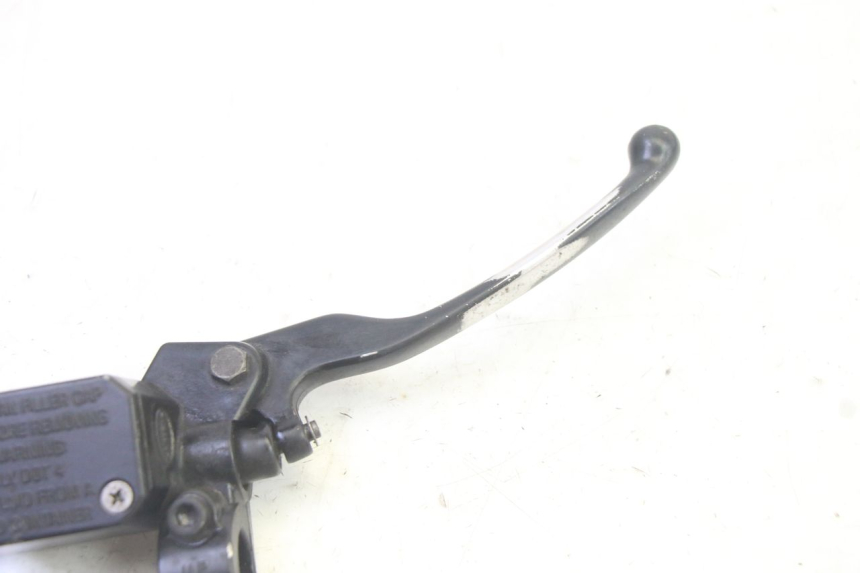 photo de BREMSPUMPE VORNE ADIVA AD3 300 (2014 - 2020) - Zoom auf Gebrauchszustand