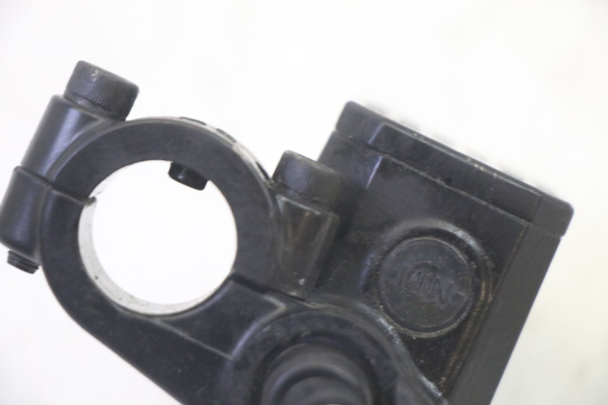 photo de BREMSPUMPE VORNE ADIVA AD3 300 (2014 - 2020) - Gesamtansicht des Produkts