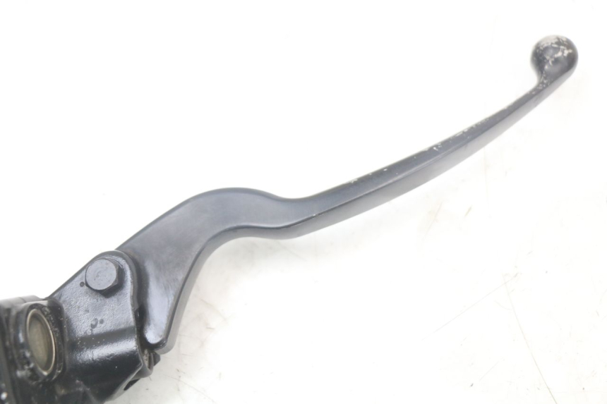 photo de VORDERER HAUPTBREMSZYLINDER KYMCO AGILITY 4T 50 (2018 - 2022) - Zoom auf Gebrauchszustand