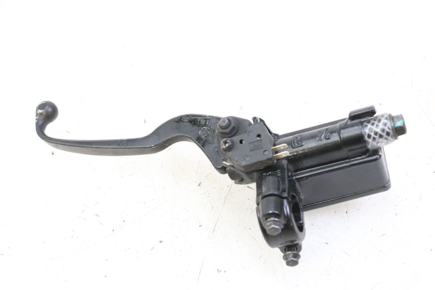 photo de VORDERER HAUPTBREMSZYLINDER KYMCO AGILITY 4T 50 (2018 - 2022) - Zoom auf Gebrauchszustand