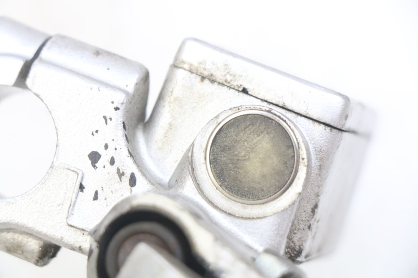 photo de VORDERER HAUPTBREMSZYLINDER KYMCO AGILITY RS 4T 50 (2009 - 2013) - Detailansicht des Bauteils