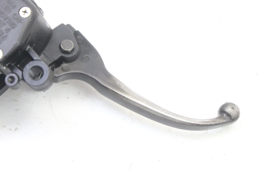 photo de BREMSPUMPE VORNE APRILIA ATLANTIC 125 (2003 - 2009) - Technische Nahaufnahme