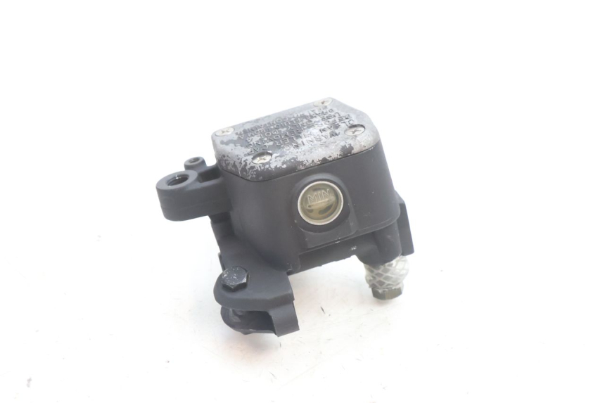 photo de BREMSPUMPE VORNE APRILIA ATLANTIC S 125 (2010 - 2013) - Alternative Perspektive
