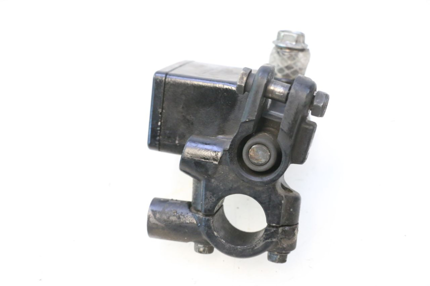 photo de VORDERER BREMSSATTEL SUZUKI BURGMAN 125 (2007 - 2014) - Details der Befestigungspunkte
