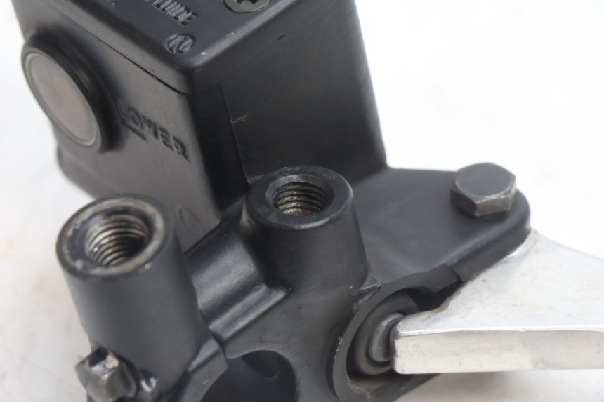 photo de VORDERER BREMSSATTEL SUZUKI BURGMAN 125 (2007 - 2014) - Technische Nahaufnahme