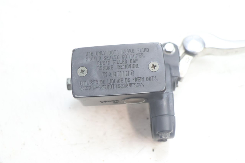 photo de BREMSPUMPE VORNE SUZUKI BURGMAN EXECUTIVE ABS 650 (2006 - 2012) - Detailansicht des Bauteils