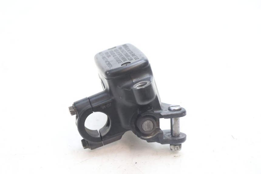 photo de BREMSPUMPE VORNE HONDA CB F HORNET 600 (2005 - 2006) - Alternative Perspektive