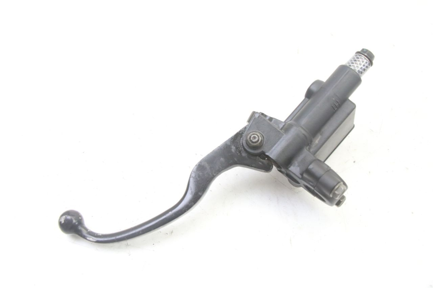 photo de VORDERER HAUPTBREMSZYLINDER PEUGEOT CITYSTAR 50 (2013 - 2017) - Details der Befestigungspunkte