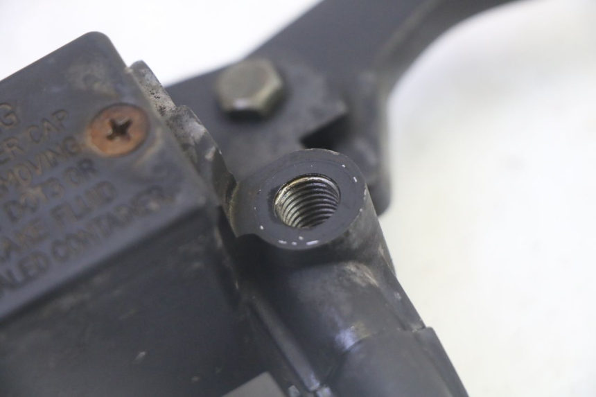 photo de VORDERER HAUPTBREMSZYLINDER PEUGEOT CITYSTAR 50 (2013 - 2017) - Alternative Perspektive