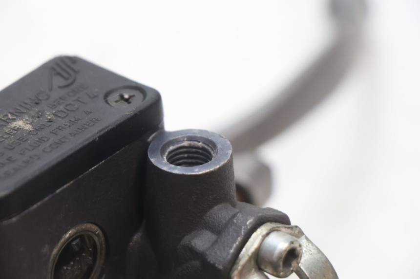 photo de BREMSPUMPE VORNE HM HONDA CRM DERAPAGE RR 50 (2006 - 2017) - Technische Nahaufnahme