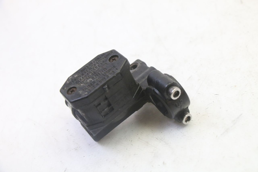 photo de VORDERER HAUPTBREMSZYLINDER SYM CROX 4T 50 (2016 - 2023) - Detailansicht des Bauteils