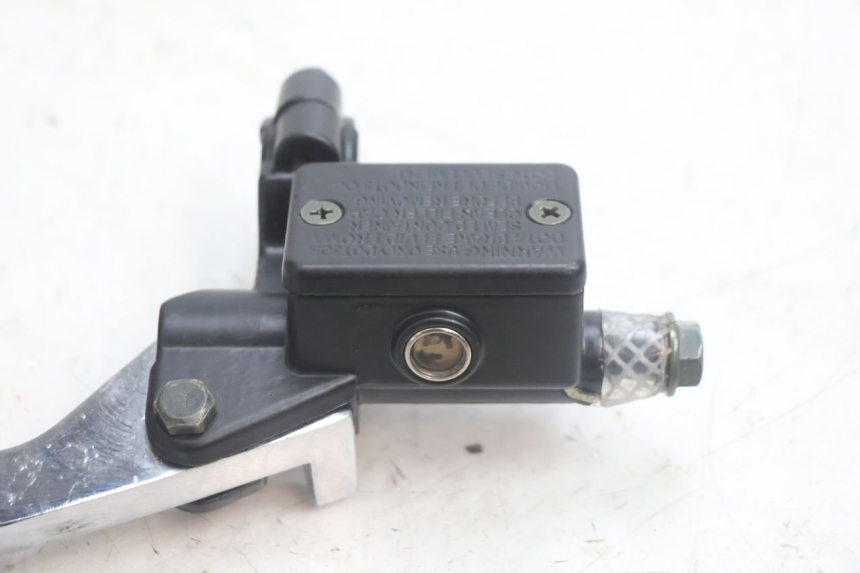photo de BREMSPUMPE VORNE MINI MX DRIFT 150 - Details der Befestigungspunkte